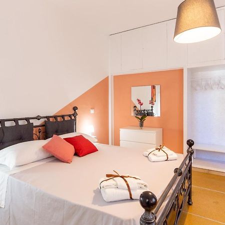 Frank'S And Art Love Apartments Livorno Luaran gambar