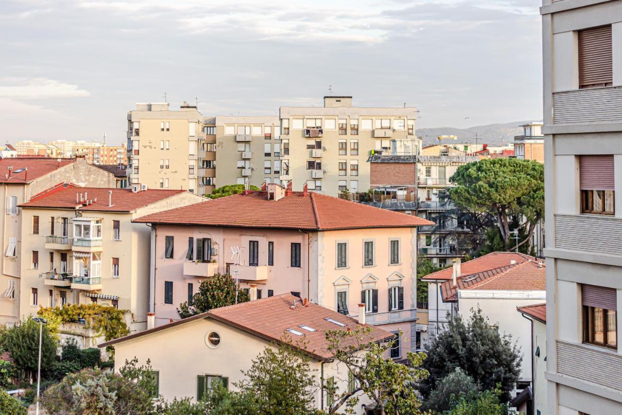 Frank'S And Art Love Apartments Livorno Luaran gambar