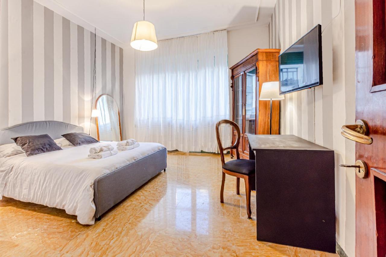 Frank'S And Art Love Apartments Livorno Luaran gambar